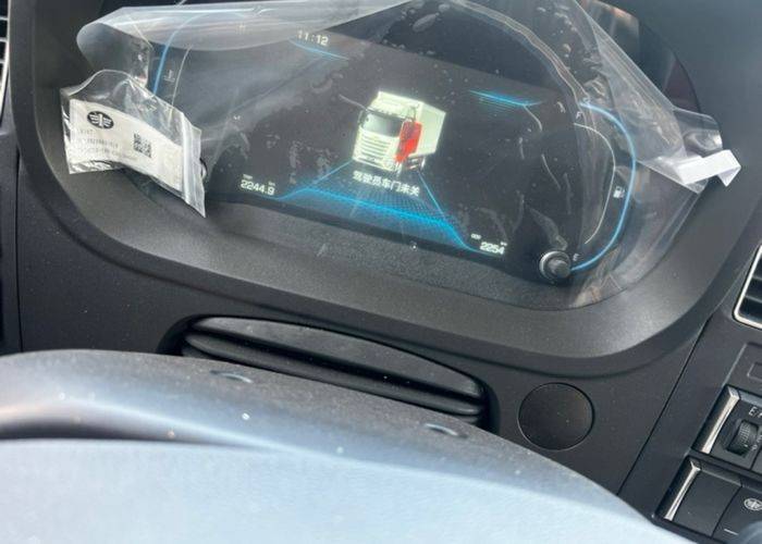 二手一汽解放 260马力 载货车