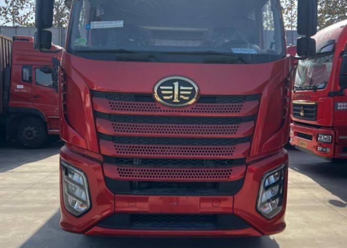 二手一汽解放 260马力 载货车