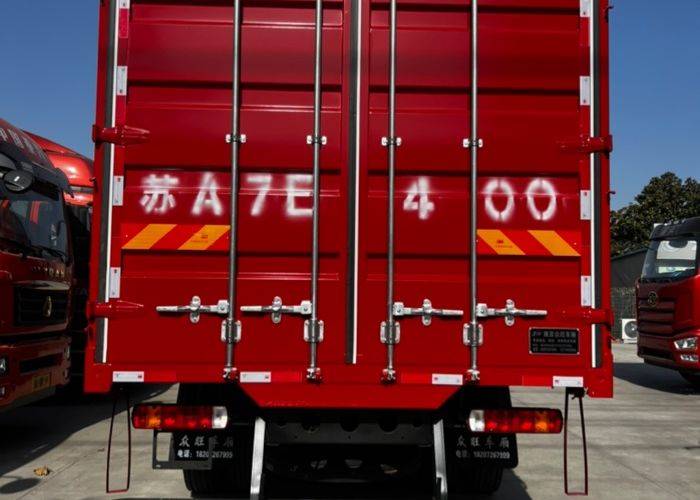 二手一汽解放 260马力 载货车