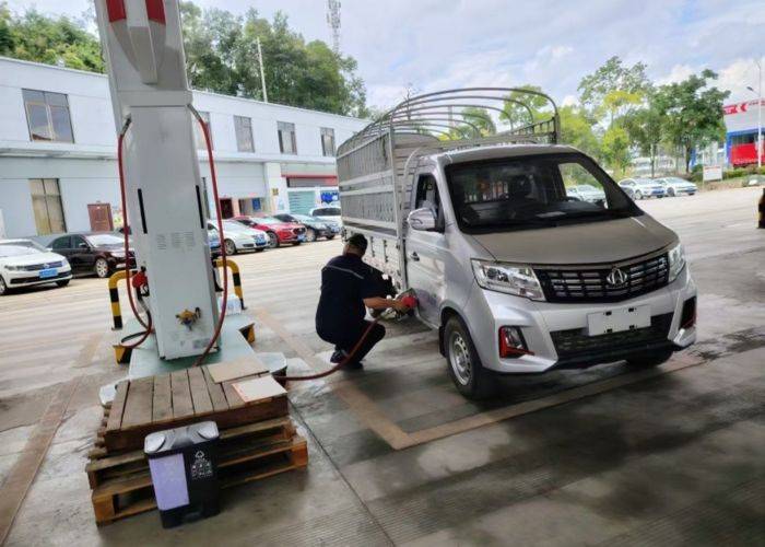 二手长安跨越 122马力 载货车