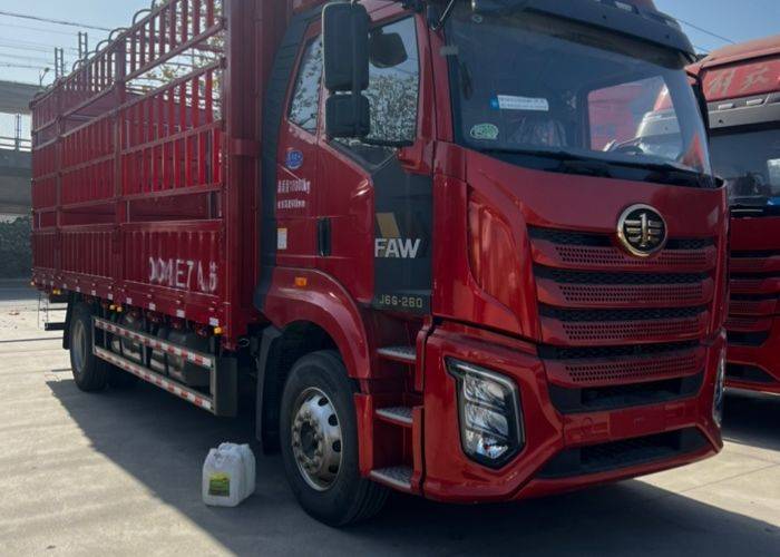 二手一汽解放 260马力 载货车