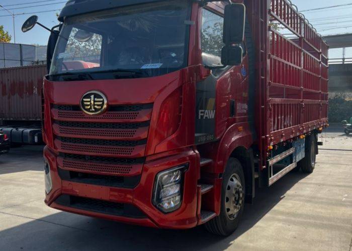 二手一汽解放 260马力 载货车