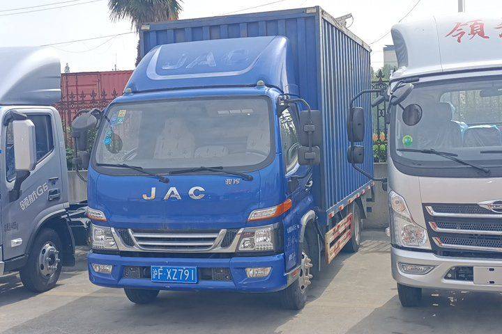 二手江淮骏铃 152马力 载货车
