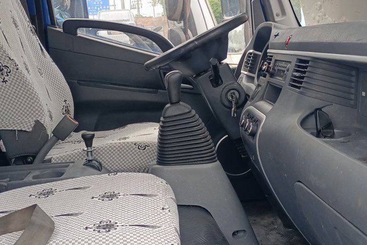 二手江淮骏铃 152马力 载货车
