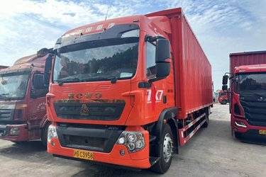 二手中国重汽 HOWO TX 290马力 4X2 9.6米翼开启厢式载货车(国六) 单桥 曼二手载货车 黄牌