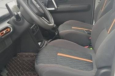 二手东风睿立达T7 1.6L汽油 122马力 东安5档 液刹 3.05米单排厢式微卡(国六) 单桥 东安二手载货车 蓝牌图片