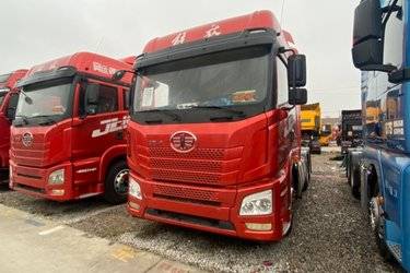 二手青岛解放 JH6重卡 460马力 6X4牵引车(国五) 双驱 锡柴二手牵引车 黄牌图片