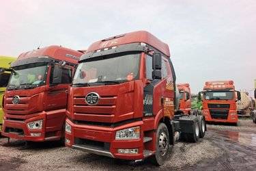 二手一汽解放 J6P重卡 510马力 6X4 LNG牵引车(国六) 双驱 锡柴二手牵引车 黄牌图片