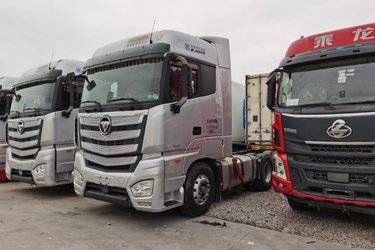 二手福田 欧曼EST 6系重卡 穿越版 580马力 6X4 AMT自动挡牵引车(国六) 双驱 福田康明斯二手牵引车 黄牌图片