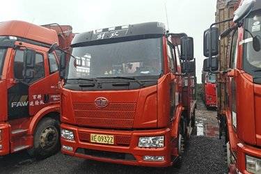 平板运输车 一汽解放 解放J6L 220 6.75 4X2