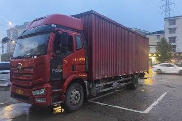 二手一汽解放 J6L中卡 精英版 220马力 4X2 7.8米厢式载货车(国六)(平顶)(国六) 单桥 大柴二手载货车 黄牌