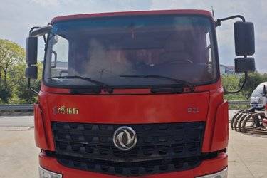 东风新疆 拓行D3V 220马力 6X2 4.8米自卸车(国五) 前四后四 玉柴二手自卸车 黄牌