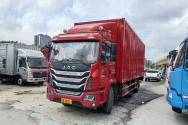 二手江淮 格尔发K5L中卡 200马力 4X2 7.75米厢式载货车(国五) 单桥 玉柴二手载货车 黄牌