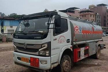 二手油罐车 东风多利卡 多利卡D6