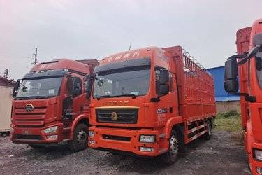 二手中国重汽 汕德卡SITRAK G5重卡 290马力 4X2 6.75米栏板载货车(国六) 单桥 曼二手载货车 黄牌图片
