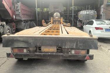 二手9.8米x2.55米 3轴 集装箱式半挂车图片