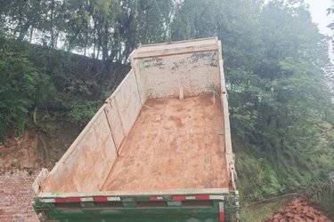 二手三环十通 创客 220马力 6X2 4.5米自卸车((国五) 前四后四 玉柴二手自卸车 黄牌