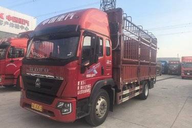 二手中国重汽HOWO 统帅 200马力 5.2米排半仓栅式载货车(国六) 单桥 潍柴二手载货车 黄牌图片