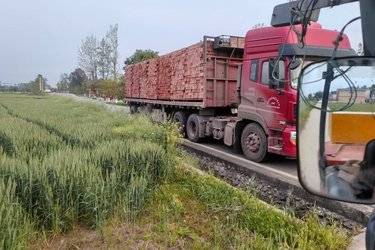 二手11米x2.55米 3轴 平板式半挂车图片