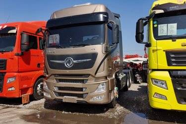 二手东风商用车 天龙旗舰KX 经典版 520马力 6X4牵引车(带液缓)(3.64速比)(国六) 双驱 东风康明斯二手牵引车 黄牌图片