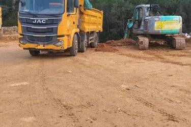 二手江淮 格尔发A5LⅢ 220马力 6X2 5米自卸车(国五) 前四后四 玉柴二手自卸车 黄牌