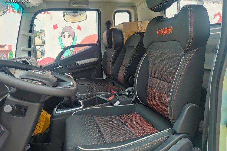 二手福田奥铃 156马力 载货车