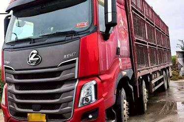 二手东风柳汽 乘龙H7 500马力 8X4 9.47米畜禽运输车(国六) 前四后八 玉柴二手载货车 黄牌