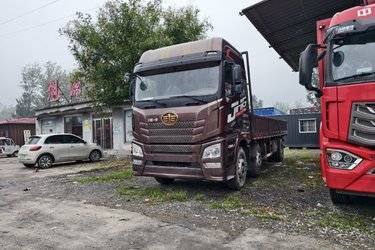 二手青岛解放 JH6重卡 290马力 6X2 8.6米栏板载货车(国六) 前四后四 锡柴二手载货车 黄牌