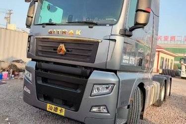 中国重汽 汕德卡SITRAK G7H重卡 610马力 6X4 AMT自动档牵引车(液缓)(国六) 双驱 潍柴二手牵引车 黄牌