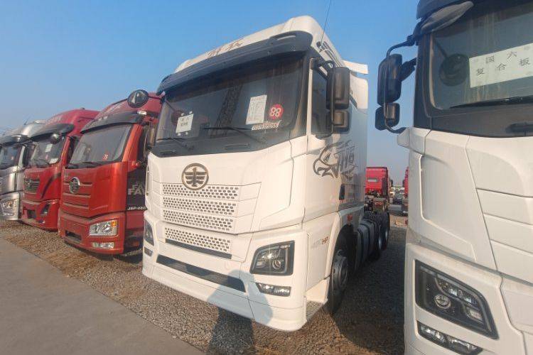 二手青岛解放 480马力 牵引车