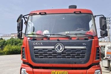 二手随车吊 东风商用车 东风天龙VL 340 8.4 4X4图片