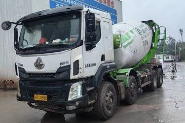 二手东风柳汽 乘龙H5 330马力 8X4 7.73方混凝土搅拌车(中集牌)(国五) 前四后八 玉柴二手搅拌车图片