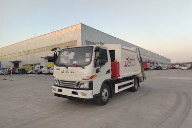 垃圾运输车 江淮骏铃 骏铃 140 4.2 4X2