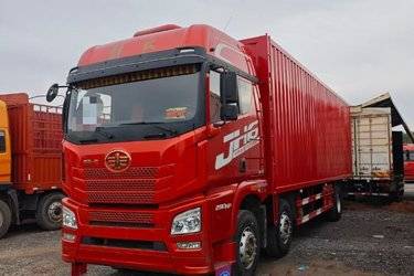 二手青岛解放 JH6重卡 290马力 6X2 9.5米厢式载货车(国六) 单桥 锡柴二手载货车 黄牌