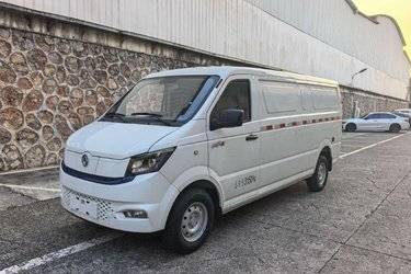 二手东风股份 御风EM27L 3.2T 2座 5.265米纯电动厢式运输车41.86kWh  二手电动卡车电动封闭厢货图片