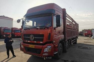 二手东风商用车 天龙重卡 245马力 6X2 9.6米仓栅式载货车(国五) 前四后四 东风康明斯二手载货车 黄牌