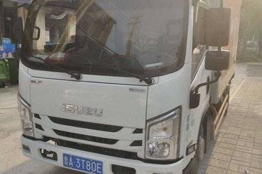 二手江西五十铃 翼放ES5 旗舰版 170马力 4.2米单排厢式轻卡(国六) 单桥 江西五十铃二手载货车 黄牌