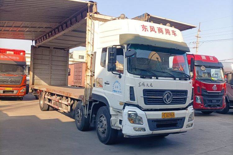 二手东风商用车 245马力 载货车