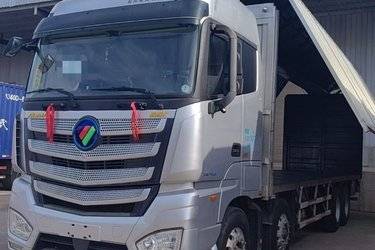 二手福田 欧曼EST 6系重卡 北方版 400马力 8X4 9.6米厢式载货车(国五) 前四后八 福田康明斯二手载货车 黄牌图片