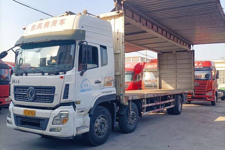 二手东风商用车 245马力 载货车