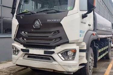 二手洒水车/喷洒车 湖北程力(程力威牌) 福田奥铃底盘 220 8.5 6X2R