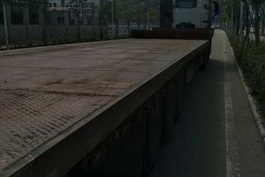 二手17.5米x2.8米 3轴 平板式半挂车图片