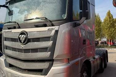 二手福田 欧曼EST 6系重卡 560马力 6X4牵引车(液缓)(国五) 双驱 福田康明斯二手牵引车 黄牌图片