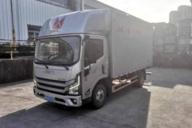 二手江铃 凯运＋蓝鲸 中体 152马力 4.2米单排厢式轻卡(国六) 单桥 江铃二手载货车 蓝牌图片