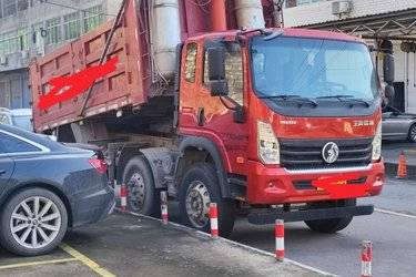 二手中国重汽成都商用车 王牌 力狮 220马力 6X4 4.7米自卸车(国五) 后八轮 玉柴二手自卸车 黄牌图片