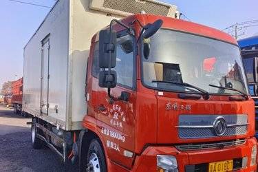 二手东风商用车 天锦中卡 180马力 4X2 6.75米厢式载货车(国五) 单桥 东风康明斯二手载货车 黄牌