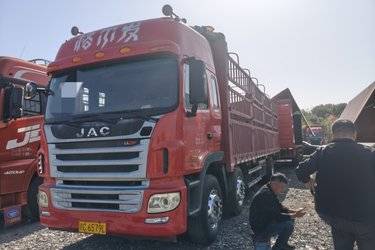 二手江淮 格尔发A5X重卡 245马力 6X2 9.5米仓栅式载货车(国五) 前四后四 潍柴二手载货车 黄牌