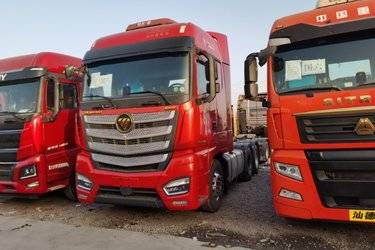 二手福田 欧曼EST 6系重卡 穿越版 580马力 6X4 AMT自动挡牵引车(国六) 双驱 福田康明斯二手牵引车 黄牌图片