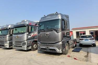 二手福田 欧曼银河 穿越版 660马力 6X4 AMT自动档牵引车(国六) 双驱 福田康明斯二手牵引车 黄牌图片