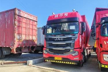 二手江淮 格尔发A5LIII中卡 270马力 6X2 7.2米厢式载货车(10挡)(国五) 前四后四 锡柴二手载货车 黄牌